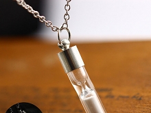 Hourglass Luminous Necklace