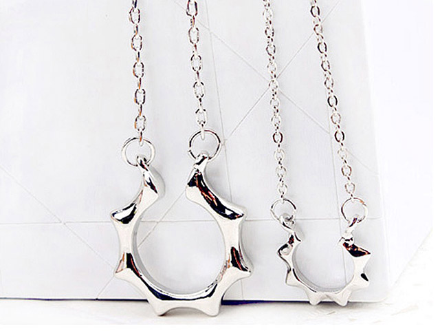 Spell Clavicle Necklace