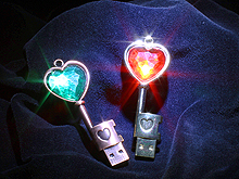 USB Jewel Heart Key Flash Drive