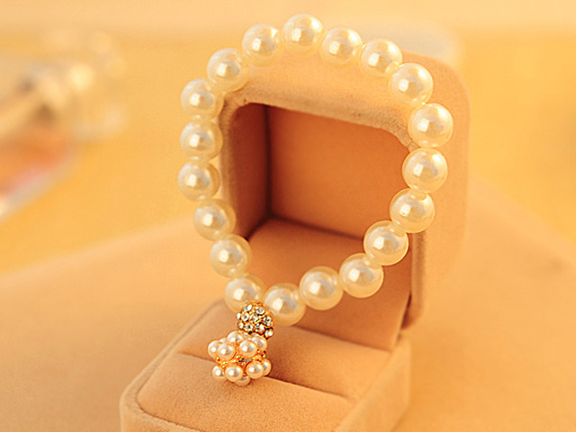 Pearl Bracelet