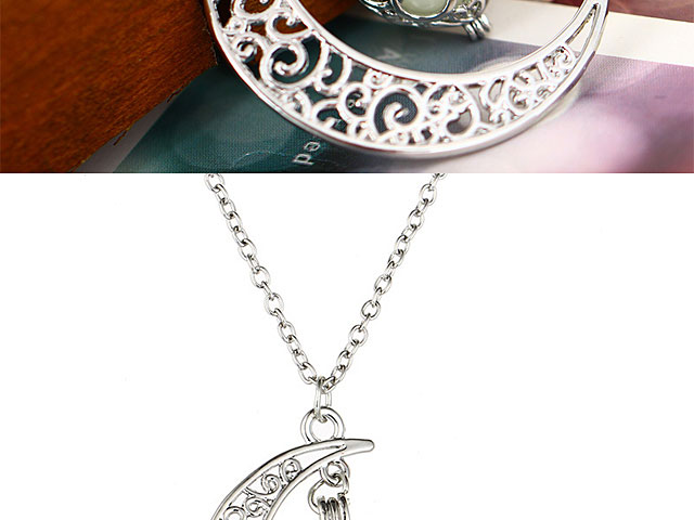 Hollow Moon Heart Luminous Necklace